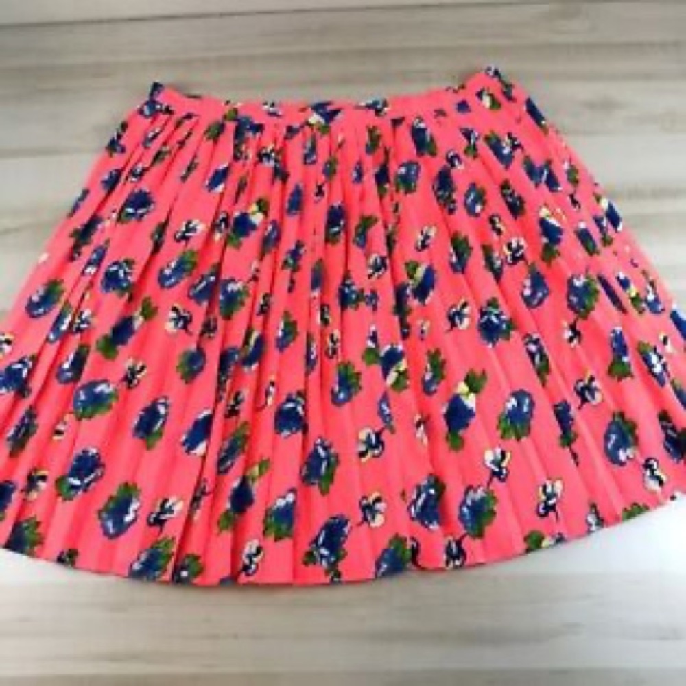 Vibrant and fun ASOS Curve Midi circle skirt